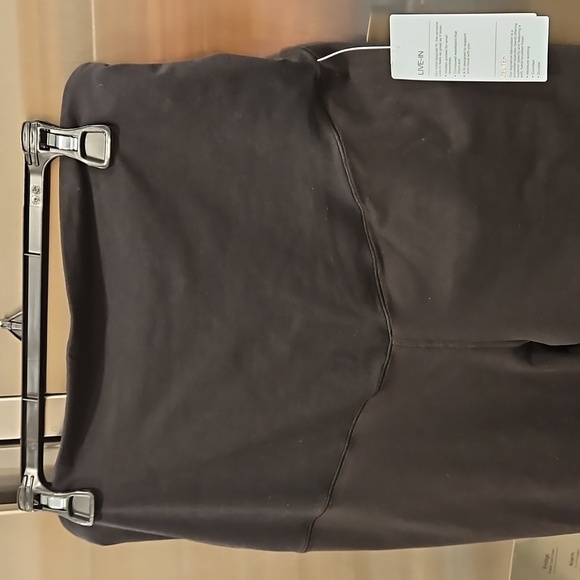 💕ZELLA💕 Live In Maternity Crop Leggings ~ Black Large L NWT - Picture 10 of 15